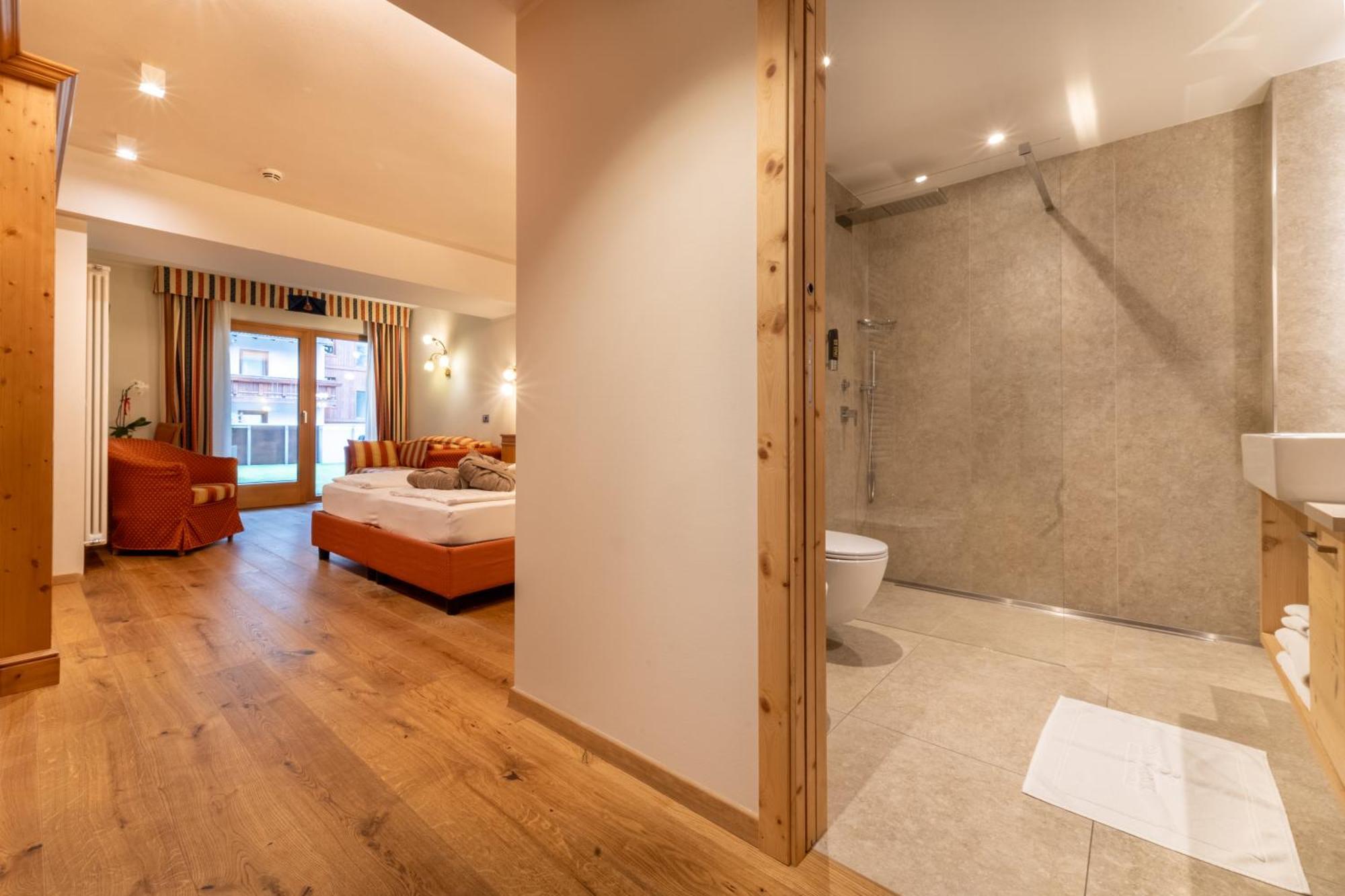 Active Hotel Monte Giner Mezzana  Oda fotoğraf